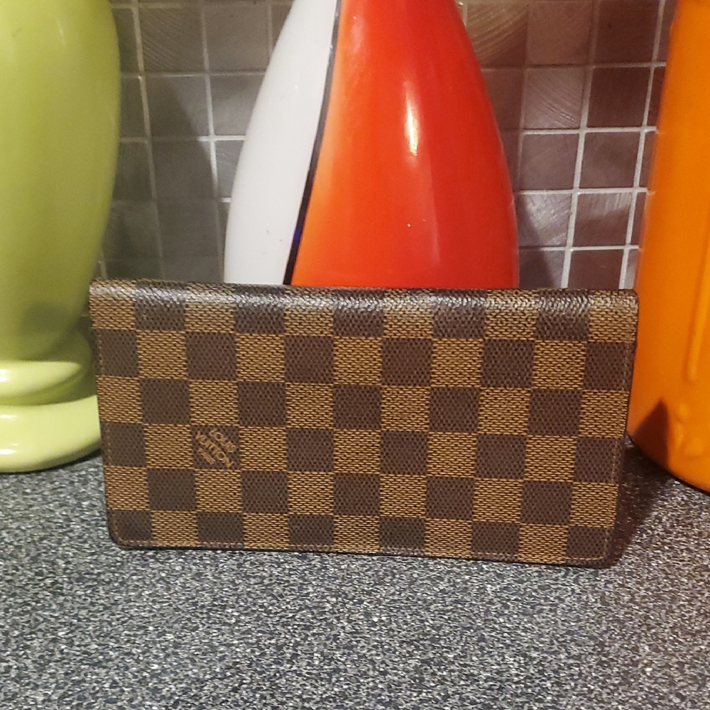 Louis Vuitton Damier Ebone Card Wallet